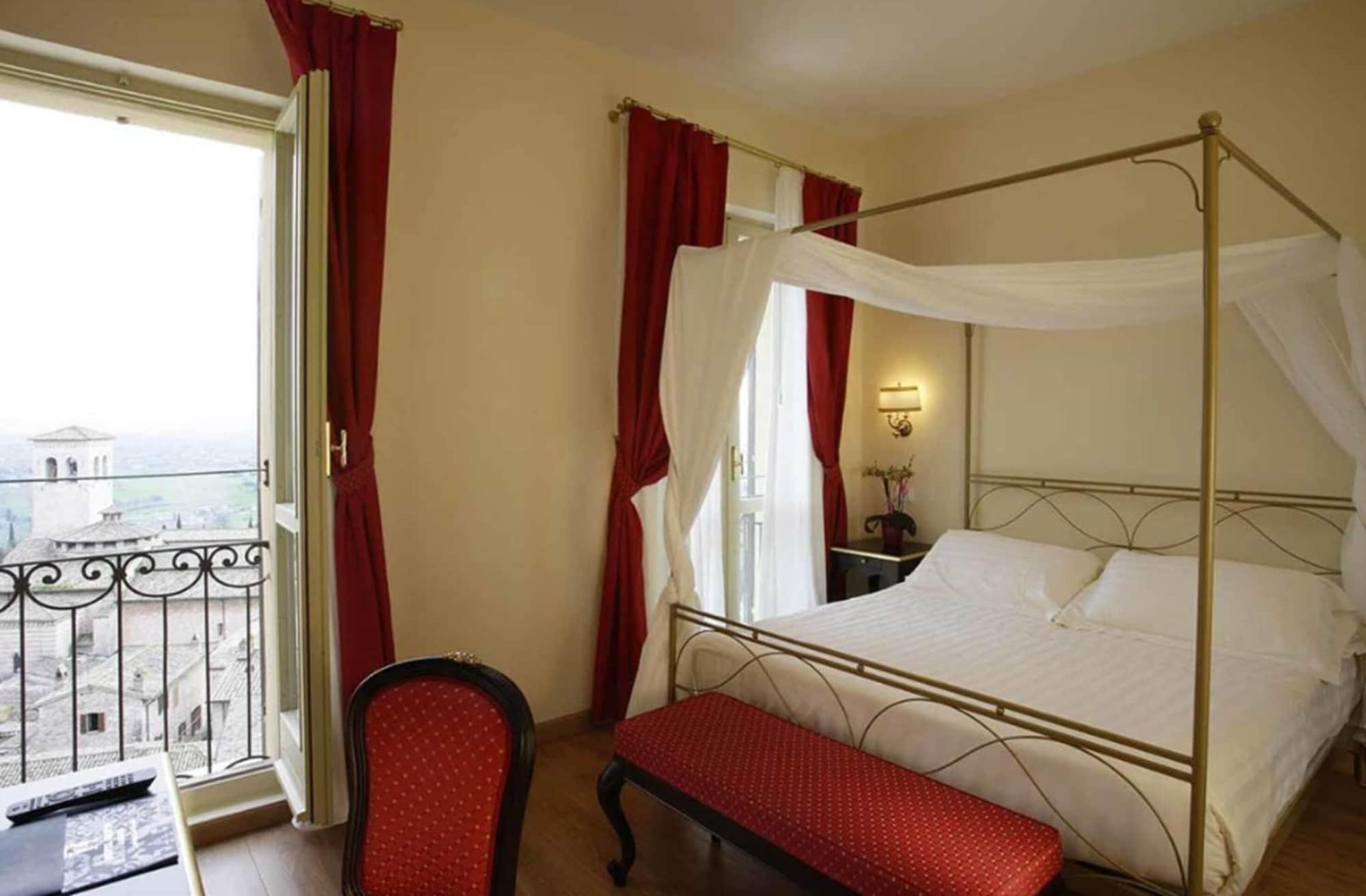 Giotto & Hotel 4*